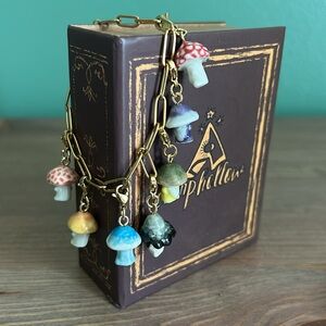 CAMPHOLLOW Shroomkin Mushroom Charm Bracelet Set
